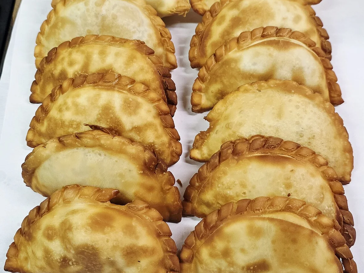 DEMO · Empanada de carne